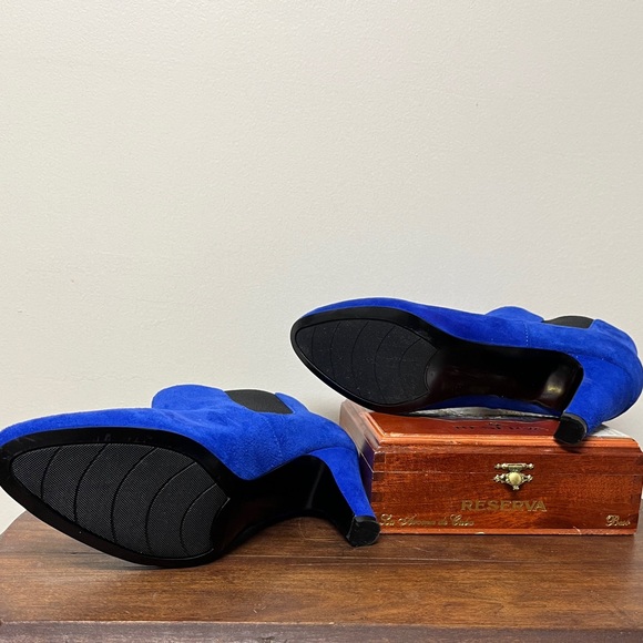Boots, ankle, blue suede, Bandolino. EUC, Size 7.5M Heel 2.25” Ext & sole great. - Picture 8 of 10